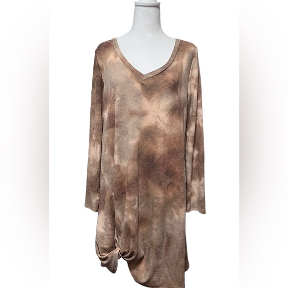 Cherish Dress - Picture 1 of 9